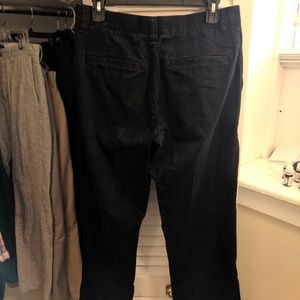 Old Navy black classic chinos size 30x32